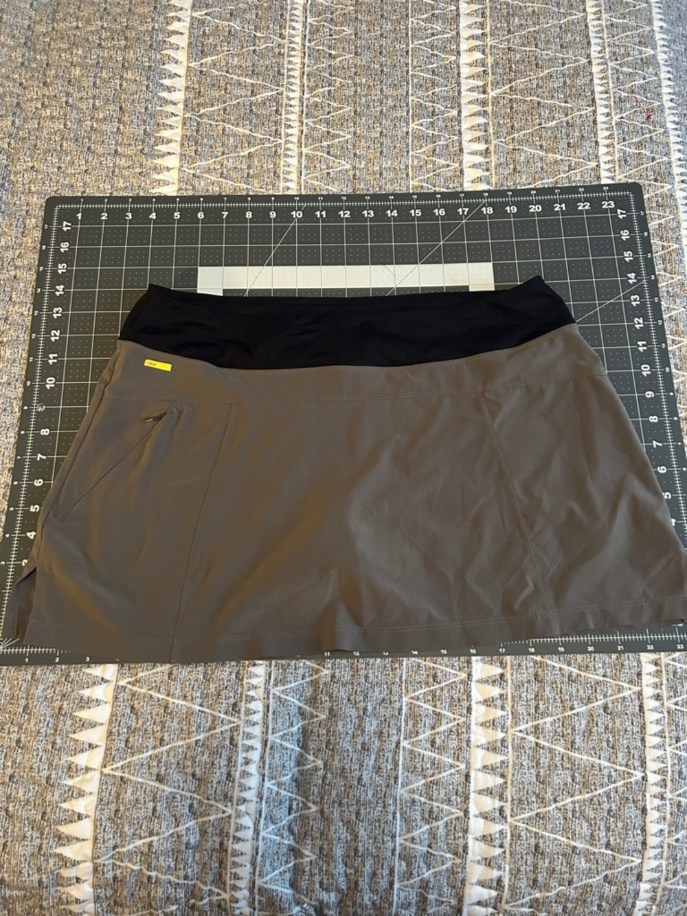 Lole Mini Skort in Taupe with Black Waistband